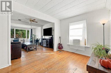28 SPRING STREET Prince Edward County (Picton) Ontario photo 14