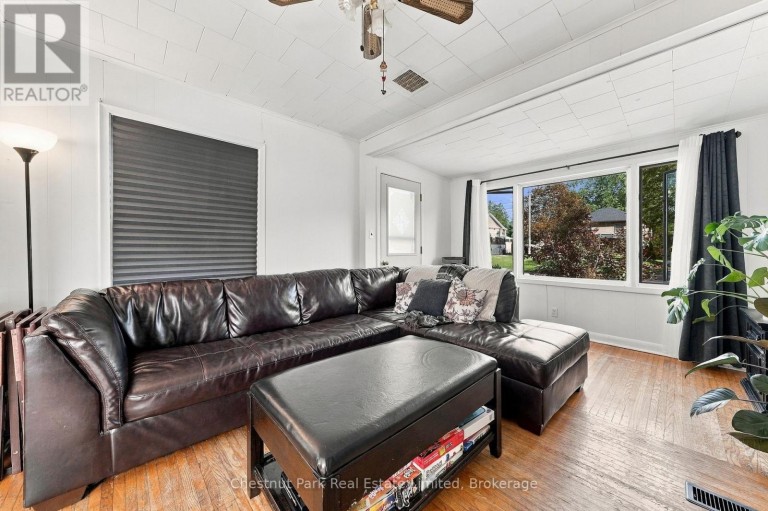 28 SPRING STREET, Prince Edward County (Picton), Ontario, K0K2T0