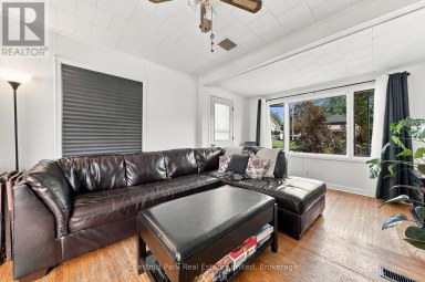 28 SPRING STREET Prince Edward County (Picton) Ontario photo 16