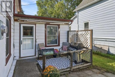 28 SPRING STREET Prince Edward County (Picton) Ontario photo 3