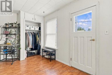 28 SPRING STREET Prince Edward County (Picton) Ontario photo 4