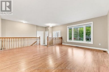 14 GEORGE STREET Brighton Ontario photo 12