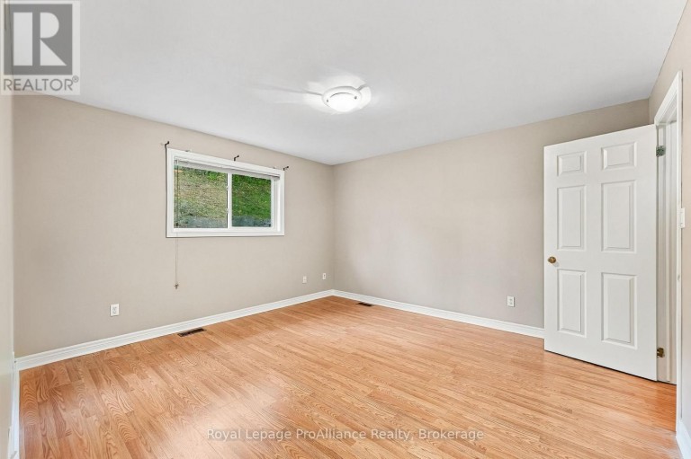 14 GEORGE STREET, Brighton, Ontario, K0K1H0