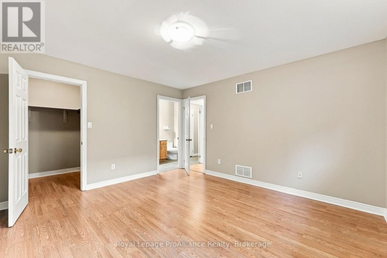 14 GEORGE STREET, Brighton, Ontario, K0K1H0