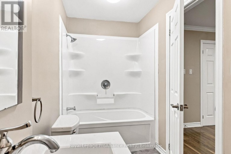 14 GEORGE STREET, Brighton, Ontario, K0K1H0