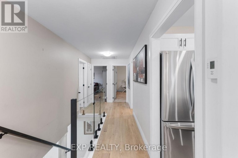 79 BESWICK DRIVE, Newmarket (Central Newmarket), Ontario, L3Y1E8