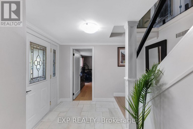 79 BESWICK DRIVE, Newmarket (Central Newmarket), Ontario, L3Y1E8