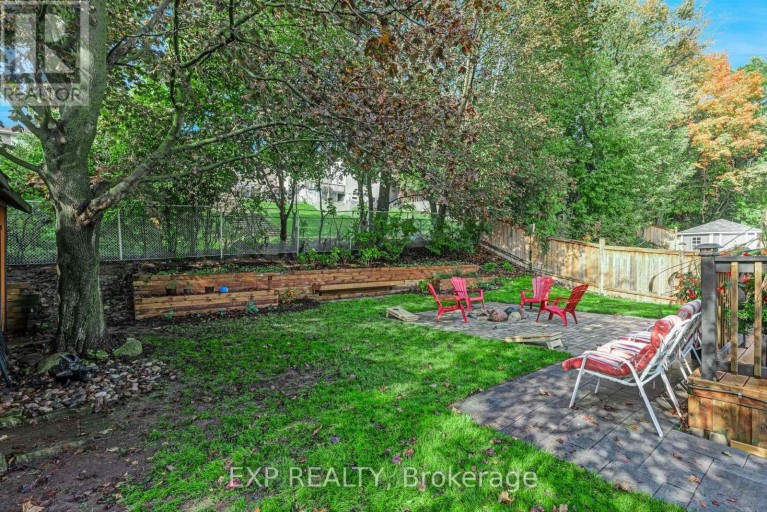 79 BESWICK DRIVE, Newmarket (Central Newmarket), Ontario, L3Y1E8
