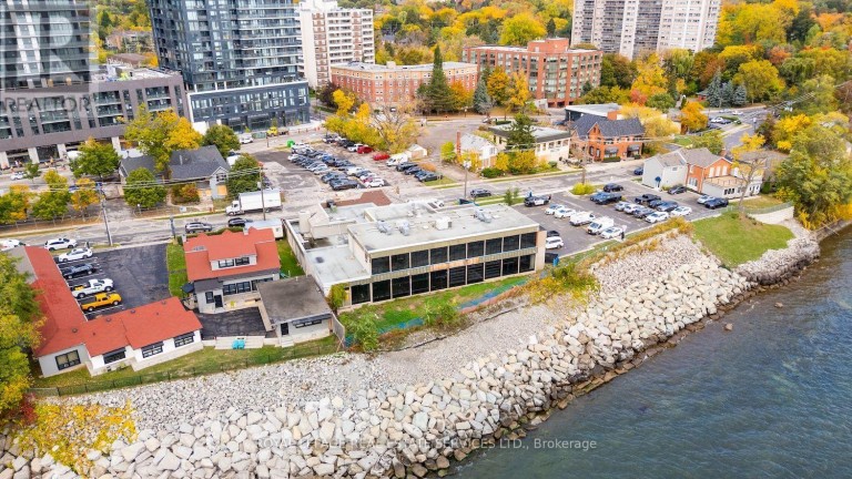 2084 OLD LAKESHORE ROAD, Burlington (Brant), Ontario, L7R1A3