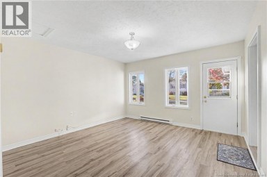84 James Street Fredericton New Brunswick photo 19