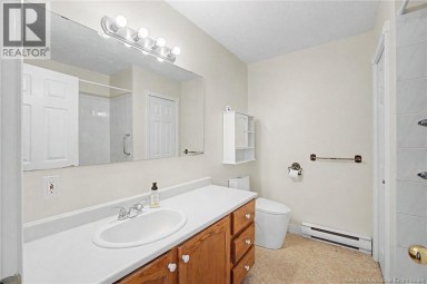 84 James Street Fredericton New Brunswick photo 30
