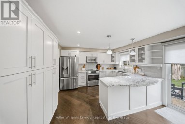 8 HOLLIMAN LANE Ajax (South East) Ontario photo 16