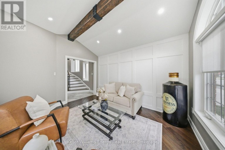 8 HOLLIMAN LANE, Ajax (South East), Ontario, L1Z1K6