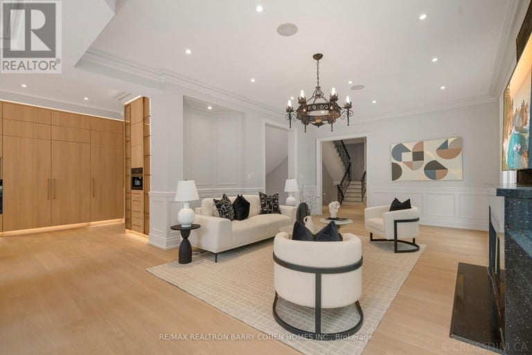 13 LEGACY COURT, Toronto (St. Andrew-Windfields), Ontario, M2L2Y7
