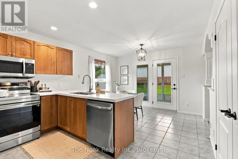 33 LAING COURT, Peterborough (Otonabee Ward 1), Ontario, K9K2N4