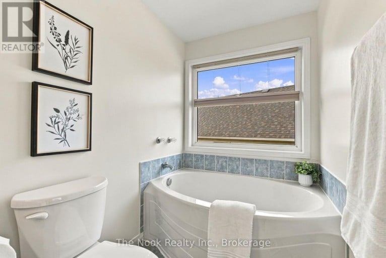 33 LAING COURT, Peterborough (Otonabee Ward 1), Ontario, K9K2N4