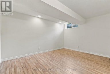 33 LAING COURT Peterborough (Otonabee Ward 1) Ontario photo 42
