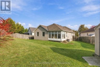 33 LAING COURT Peterborough (Otonabee Ward 1) Ontario photo 45