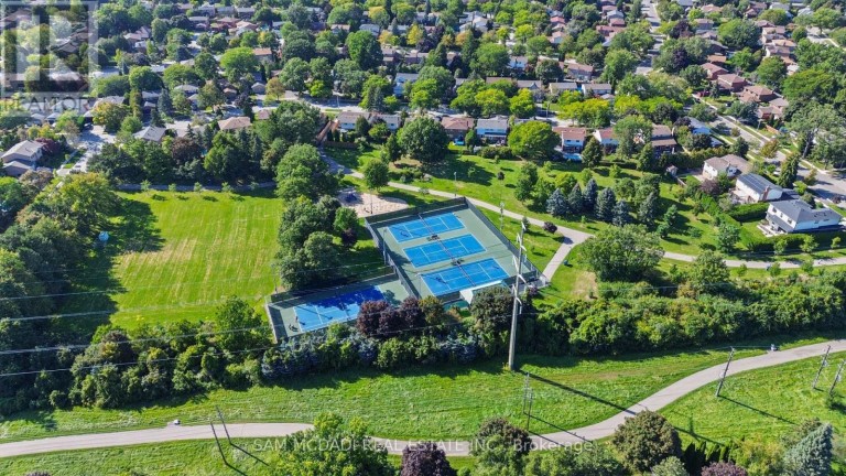 955 CALDWELL AVENUE, Mississauga (Lorne Park), Ontario, L5H1Z2