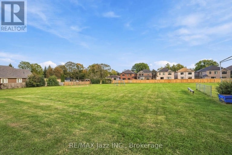 431 BAY STREET, Scugog (Port Perry), Ontario, L9L1M7