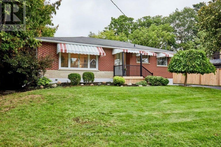 15111 SIMCOE STREET, Scugog (Port Perry), Ontario, L9L1J5