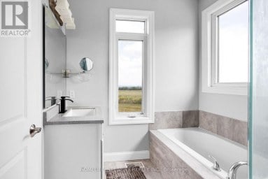 838722 4TH LINE E Mulmur Ontario photo 23