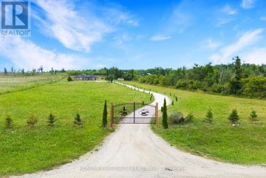 838722 4TH LINE E Mulmur Ontario photo 4