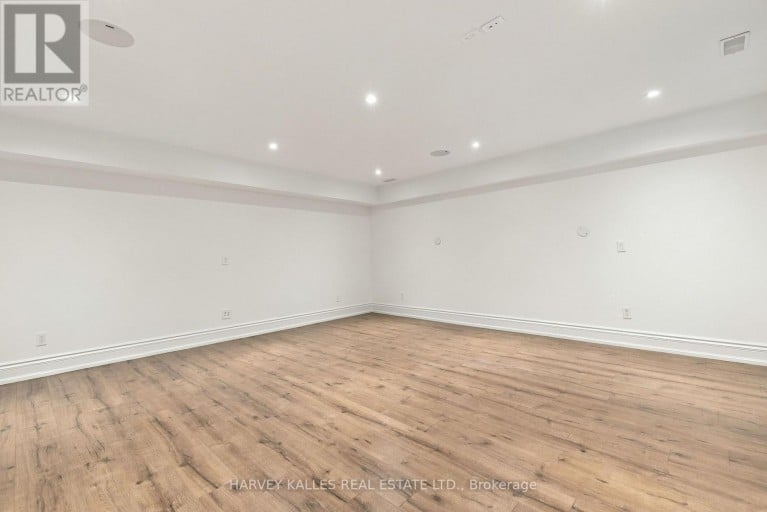 26 ST GERMAIN AVENUE, Toronto (Lawrence Park North), Ontario, M5M1V8