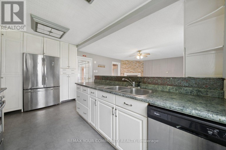 5440 YONGE STREET, Innisfil (Gilford), Ontario, L0L1R0