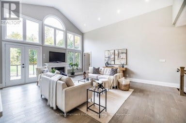 15 SHEPHERD ROAD Whitby Ontario photo 14