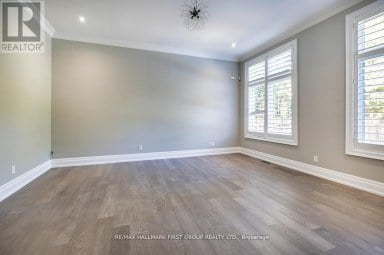 15 SHEPHERD ROAD Whitby Ontario photo 24