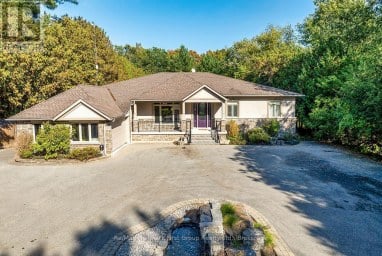 15 SHEPHERD ROAD Whitby Ontario photo 3