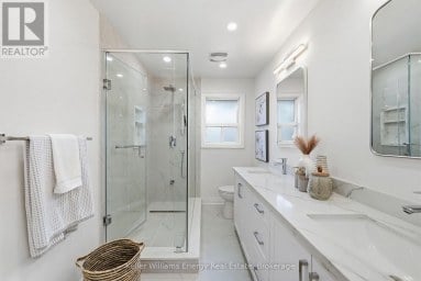54 EASTLAWN STREET Oshawa (Donevan) Ontario photo 25