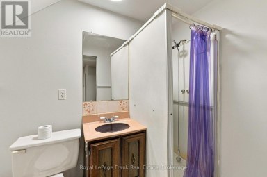 694 HILLCROFT STREET Oshawa (Eastdale) Ontario photo 26
