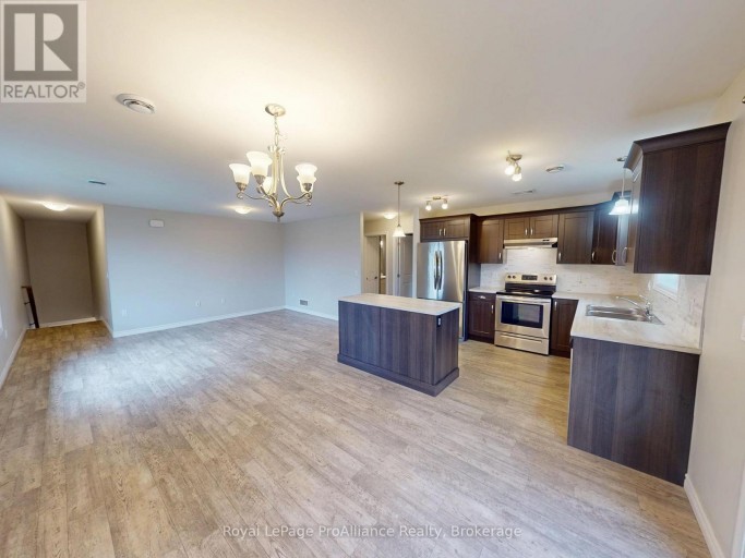 70 RIDGEWAY PLACE, Belleville (Belleville Ward), Ontario, K8P0E6
