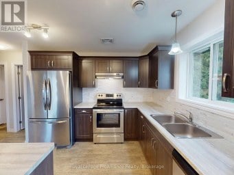 70 RIDGEWAY PLACE Belleville (Belleville Ward) Ontario photo 12