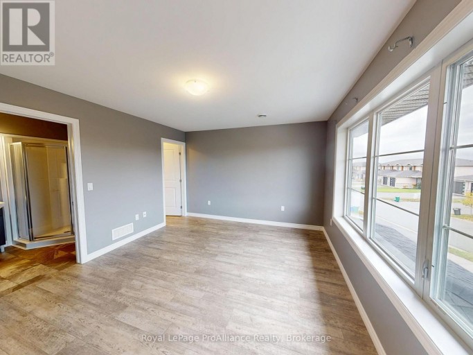 70 RIDGEWAY PLACE, Belleville (Belleville Ward), Ontario, K8P0E6