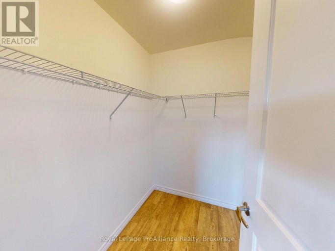 70 RIDGEWAY PLACE, Belleville (Belleville Ward), Ontario, K8P0E6