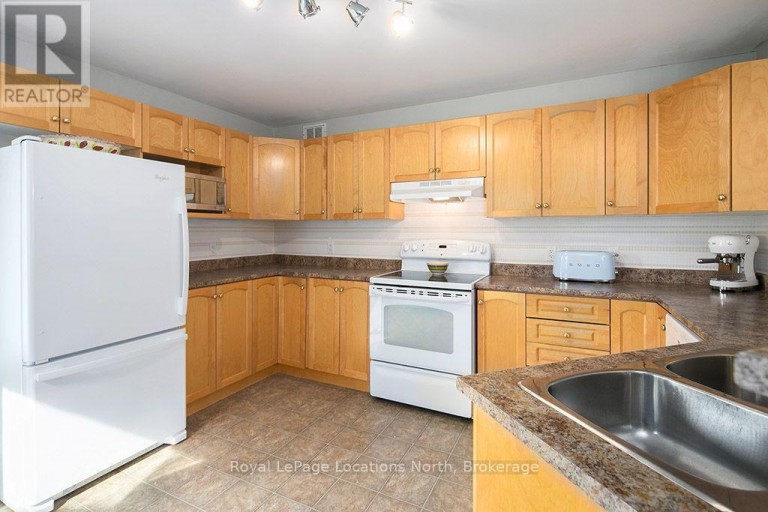 20 BIRCHWOOD COURT, Meaford, Ontario, N4L1T9