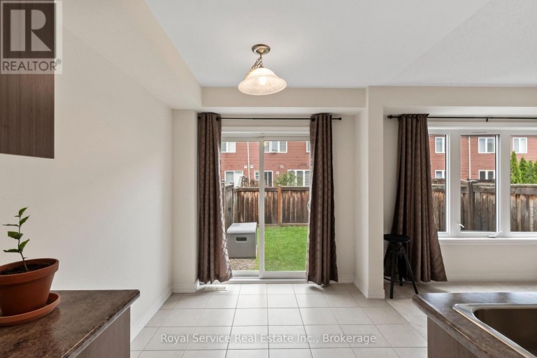 23 TABARET CRESCENT, Oshawa (Windfields), Ontario, L1L0G5