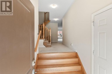 23 TABARET CRESCENT Oshawa (Windfields) Ontario photo 5