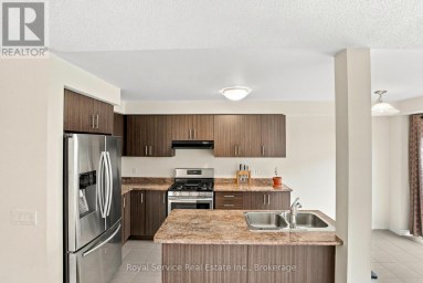 23 TABARET CRESCENT Oshawa (Windfields) Ontario photo 8