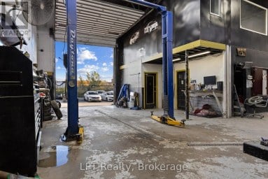 2 - 7 HARLECH COURT Markham (Aileen-Willowbrook) Ontario photo 8