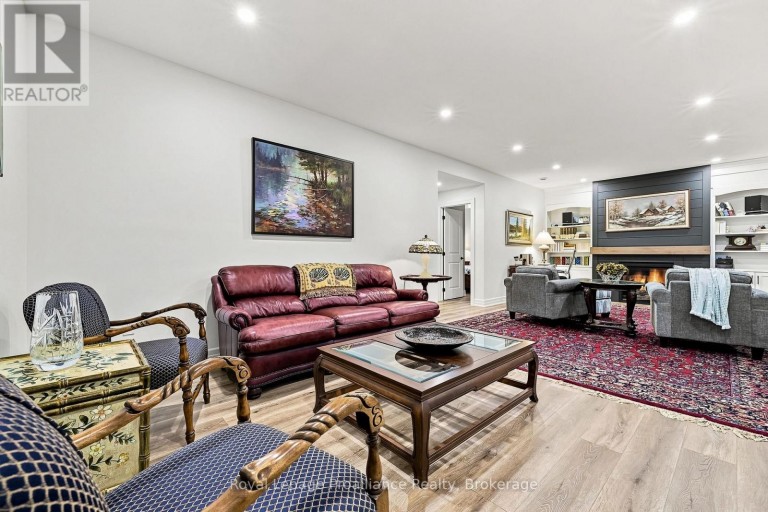 100 DEERVIEW DRIVE, Quinte West (Murray Ward), Ontario, K8V0L9