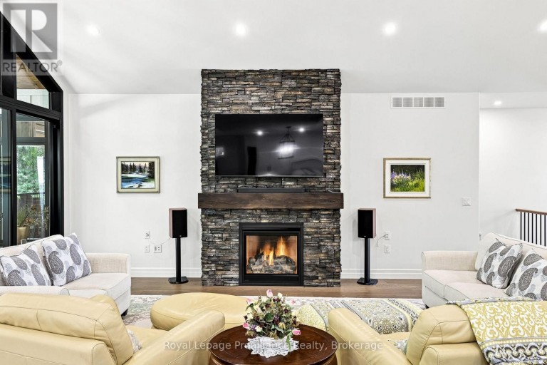 100 DEERVIEW DRIVE, Quinte West (Murray Ward), Ontario, K8V0L9