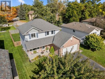 8 ROBIN STREET North Middlesex (Ailsa Craig) Ontario photo 6