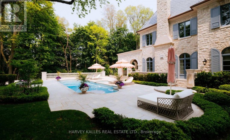 221 FOREST HILL ROAD, Toronto (Forest Hill South), Ontario, M5P2N3