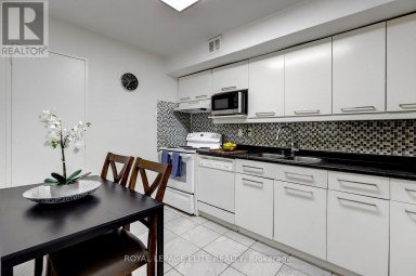 250 - 2 VALHALLA INN ROAD Toronto (Islington-City Centre West) Ontario photo 12