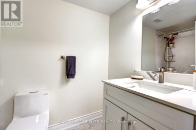 250 - 2 VALHALLA INN ROAD Toronto (Islington-City Centre West) Ontario photo 22