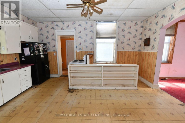 71 DENNIS STREET, Strathroy-Caradoc (SE), Ontario, N7G3L4